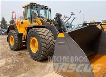 Volvo L220H 輪胎式裝載機
