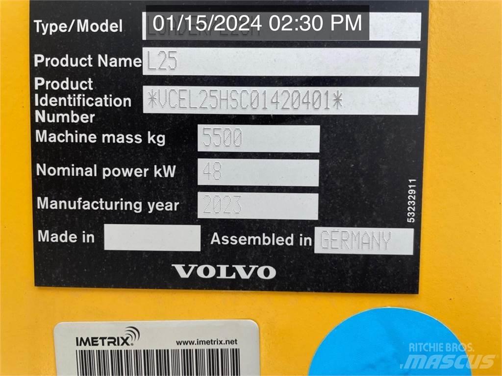 Volvo L25 輪胎式裝載機