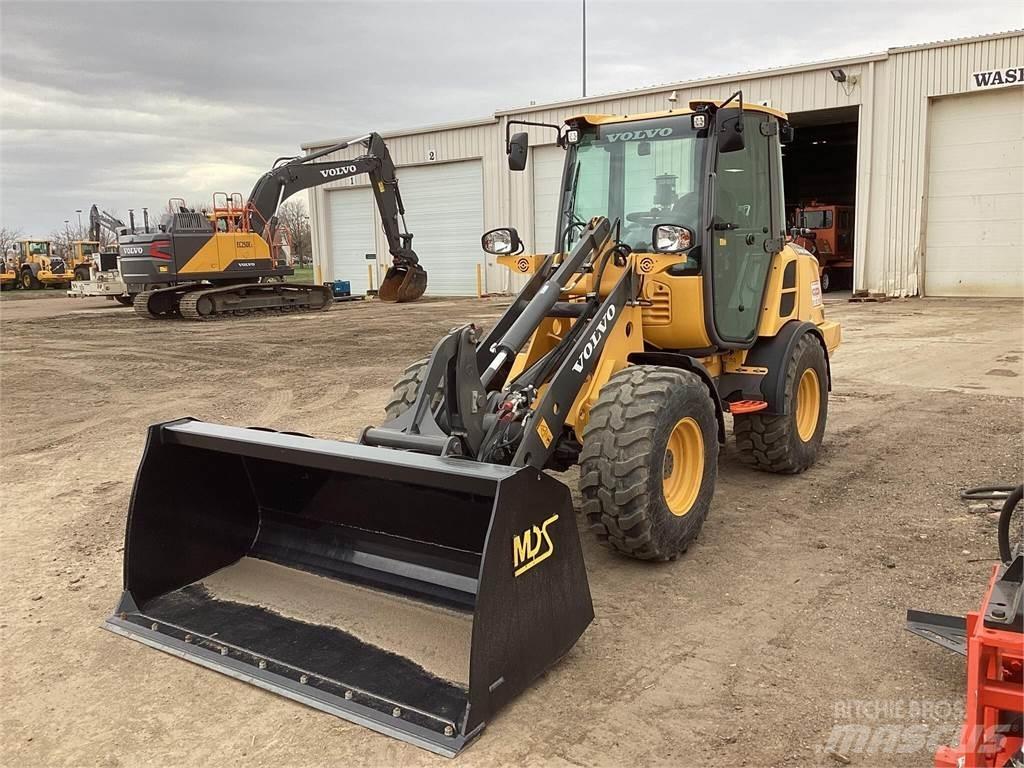 Volvo L25H 輪胎式裝載機