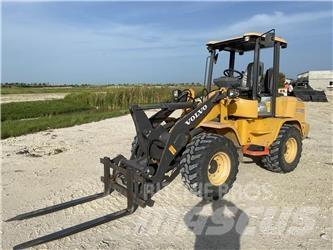 Volvo L30GS 輪胎式裝載機