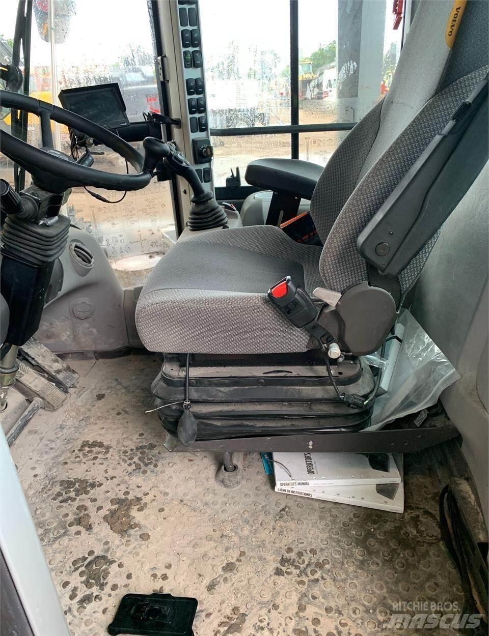 Volvo L60H 輪胎式裝載機