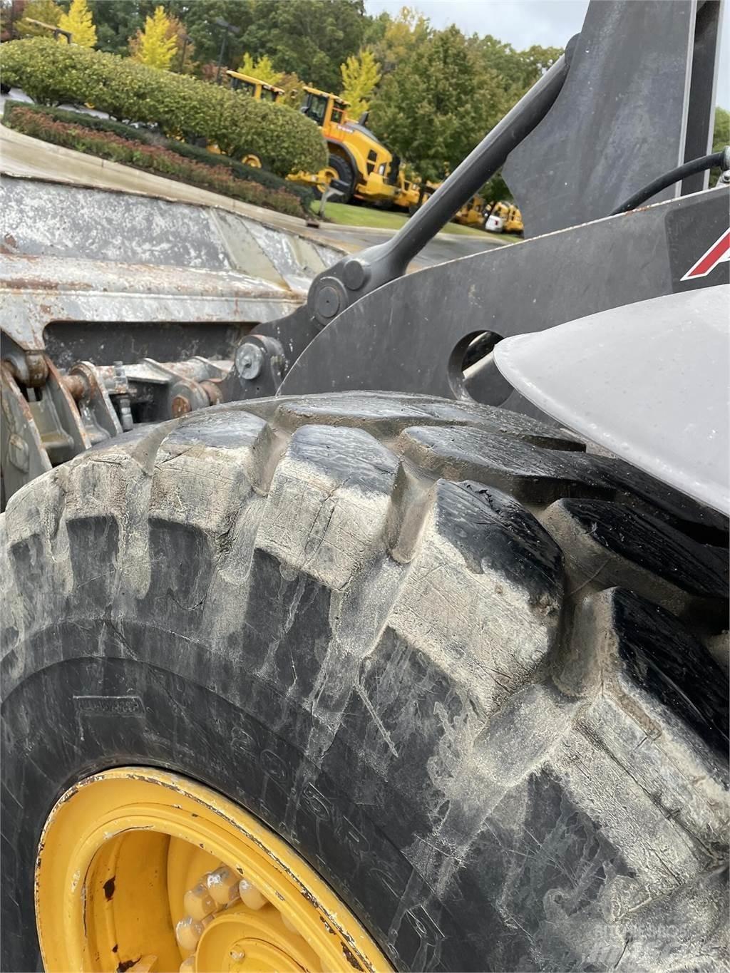 Volvo L70H 輪胎式裝載機