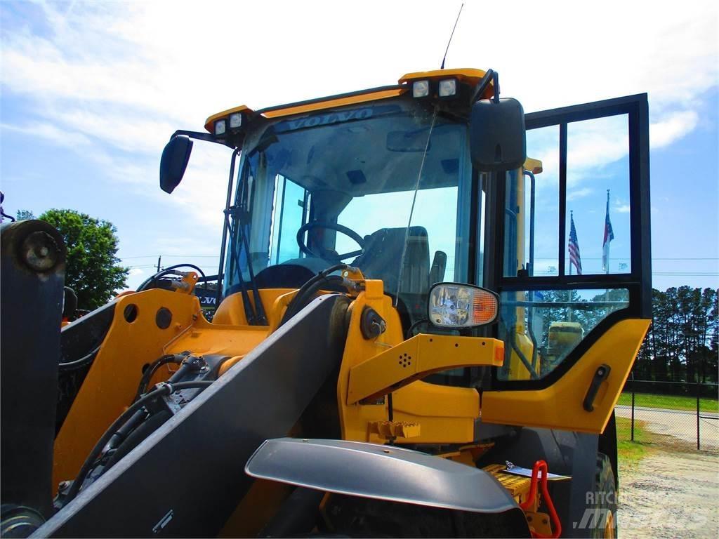 Volvo L70H 輪胎式裝載機