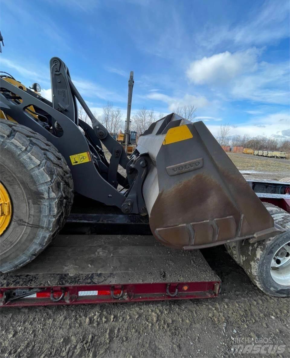 Volvo L90H 輪胎式裝載機