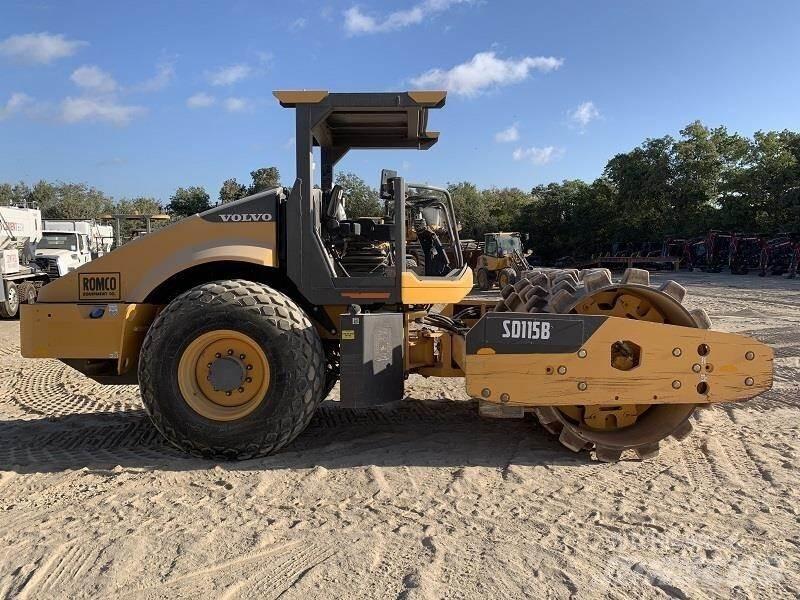 Volvo SD115B 廢棄物壓實機