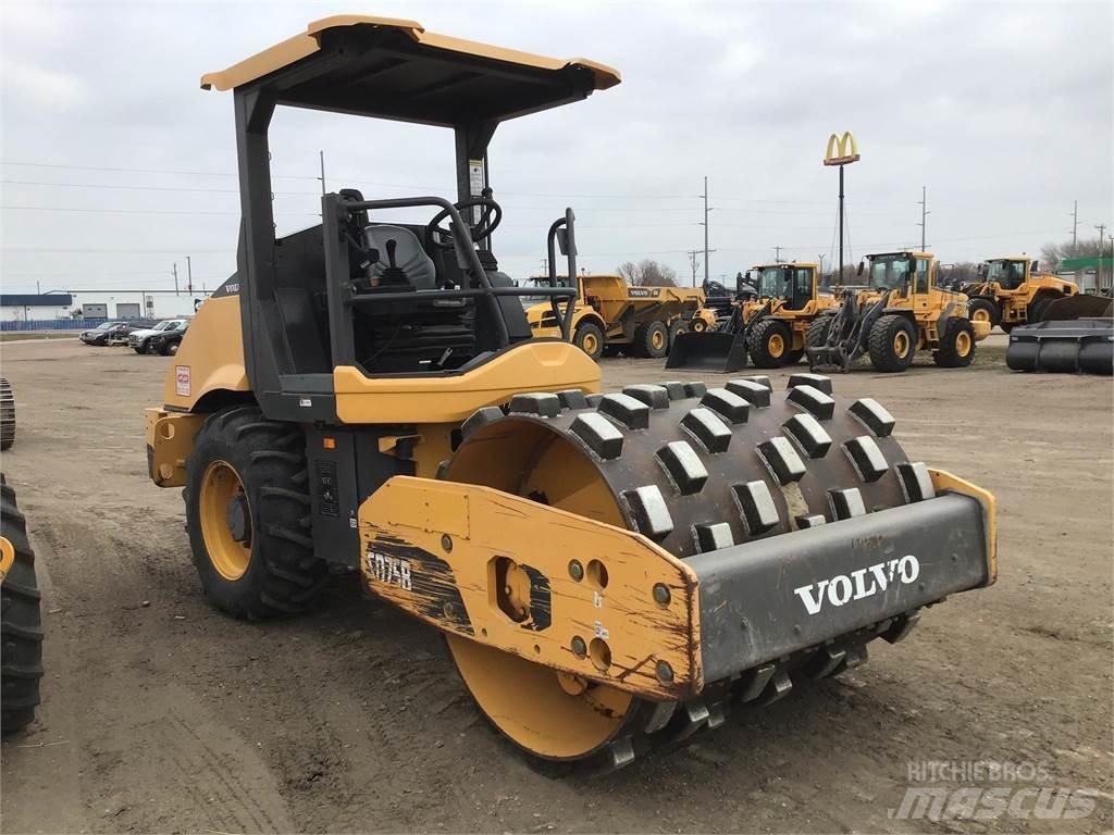 Volvo SD75B 廢棄物壓實機