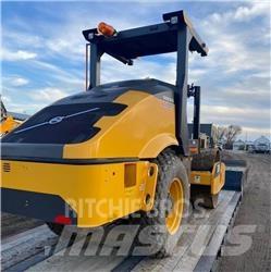 Volvo SD75B 雙輪滾壓機
