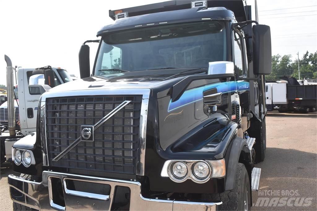 Volvo VHD104F300 傾卸式卡車