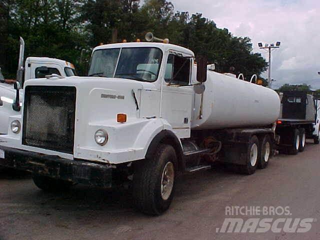 Western Star 6964F 運油車