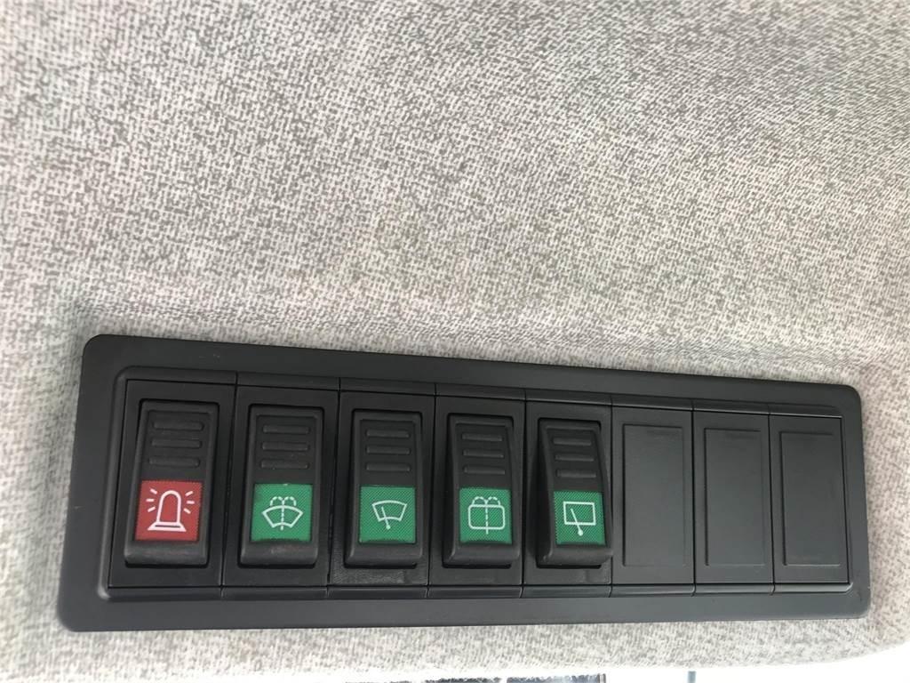 XCMG CV83PDU 廢棄物壓實機