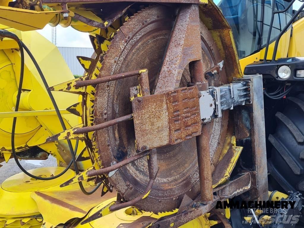 New Holland FR 600 自走式飼料採集機
