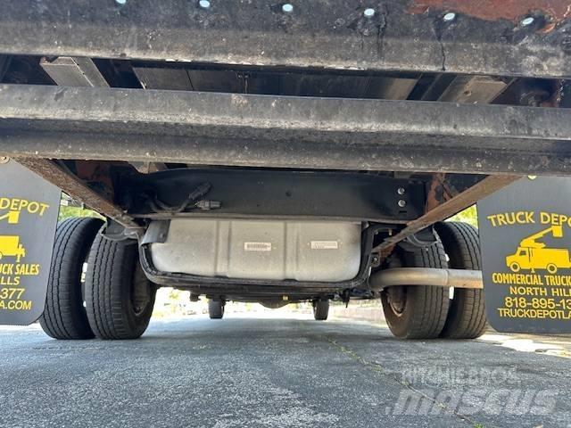 Ford E 450 SD 組合/真空油槽車
