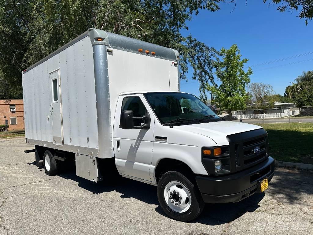 Ford E 450 SD 組合/真空油槽車