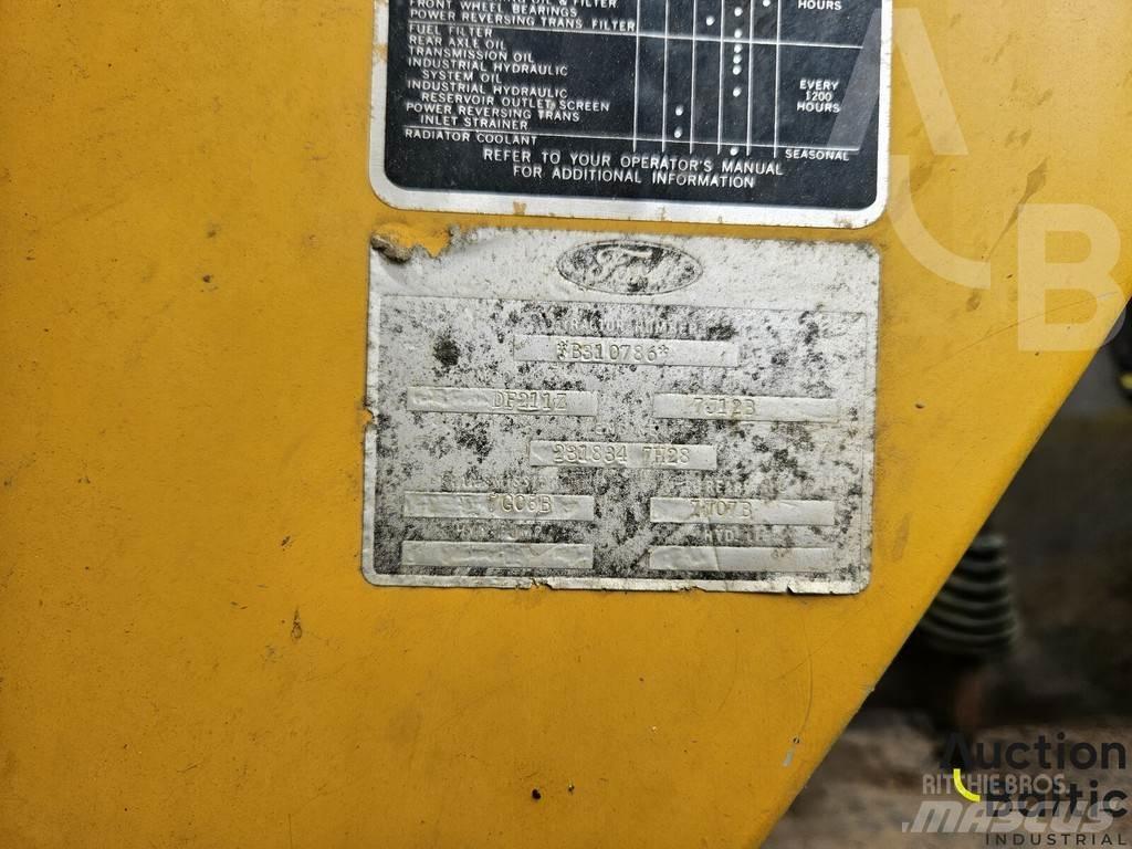 Ford 550 反鏟裝載機