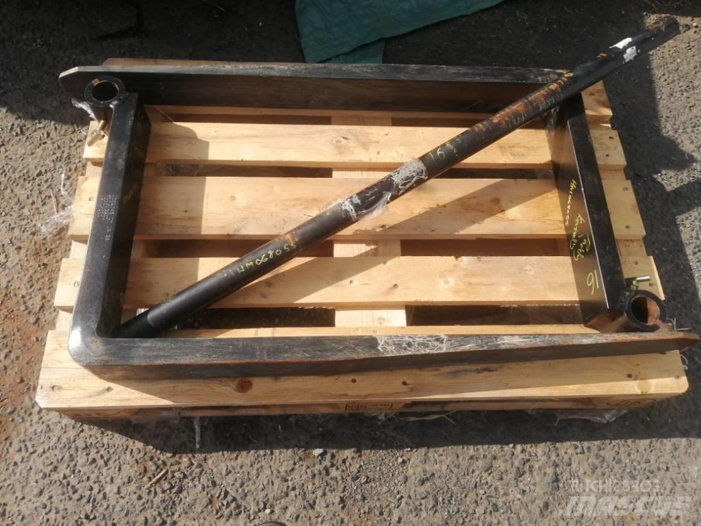 JCB FORKS & BAR 其他裝載挖掘裝置和配件