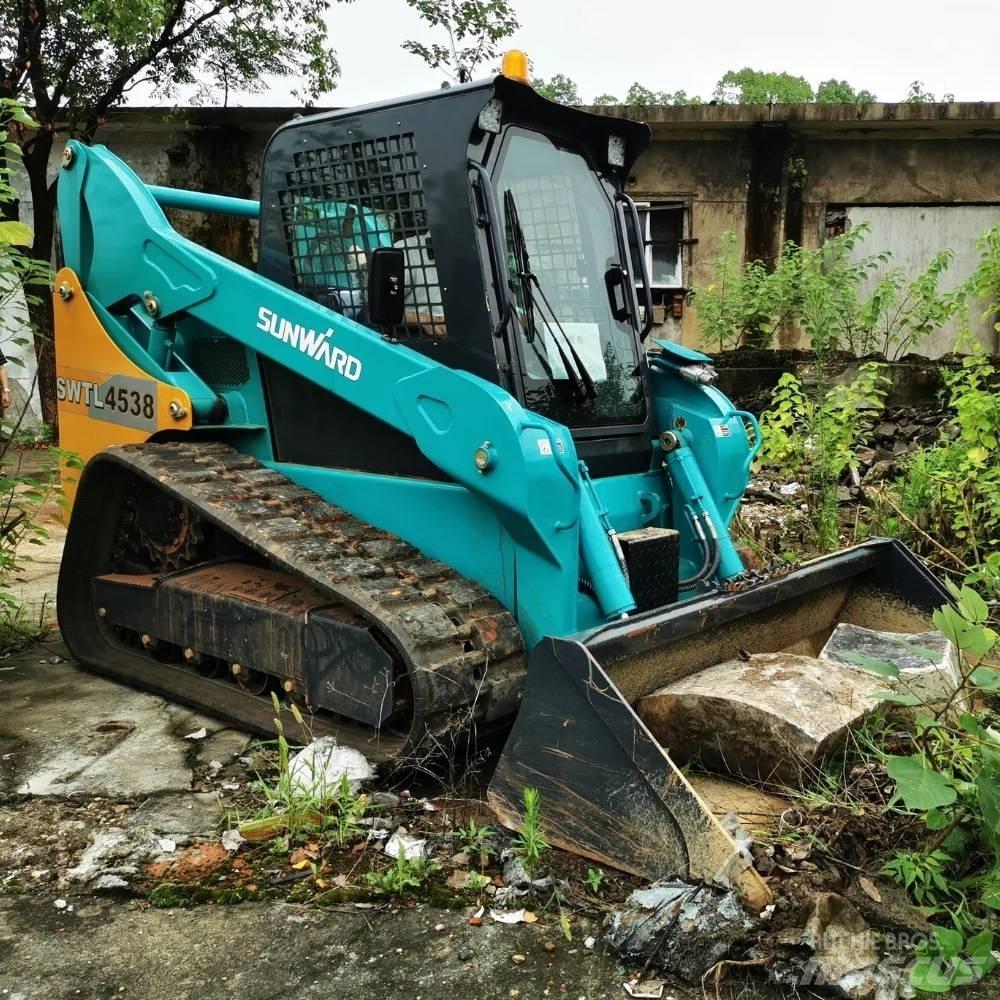 Sunward SWTL 4538 滑移轉向裝載機