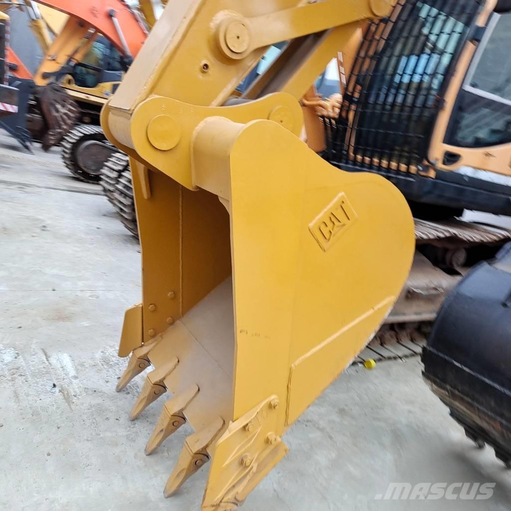 CAT 320 D 2 L 履帶式 挖土機/掘鑿機/挖掘機