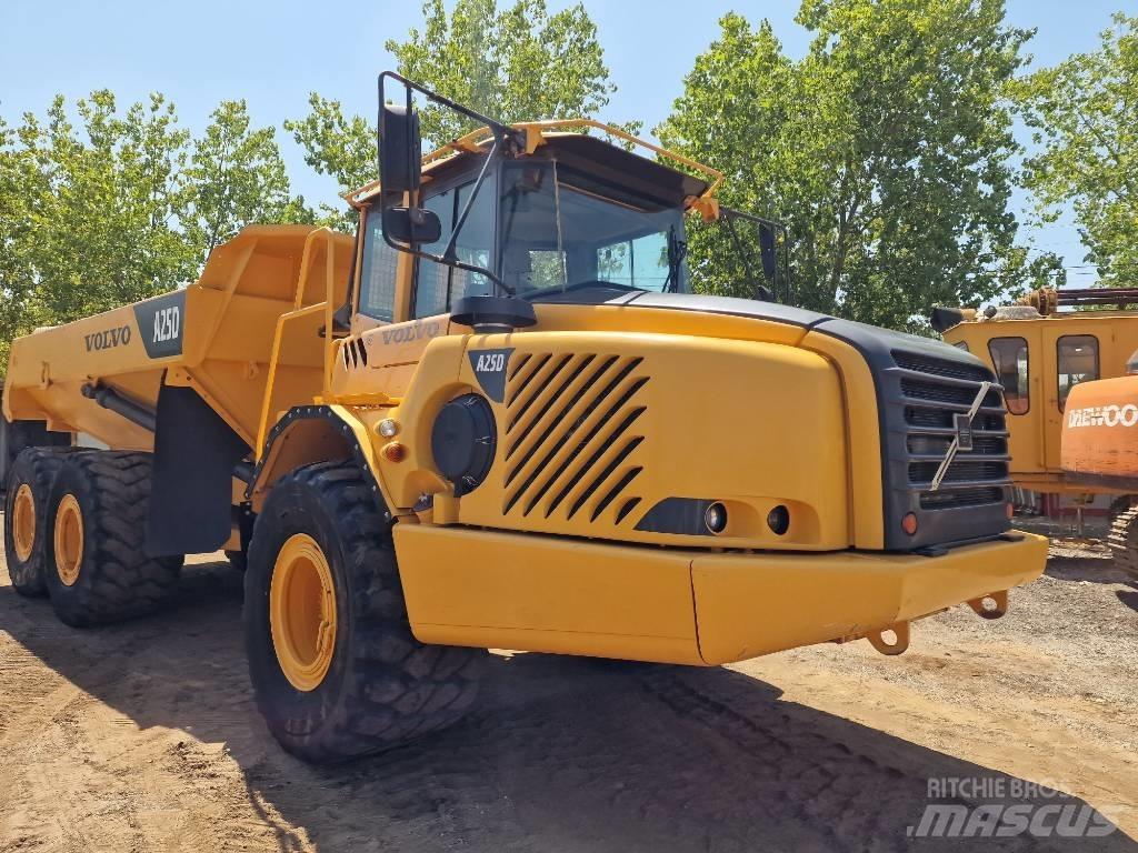 Volvo A 25 D 鉸接式起吊車