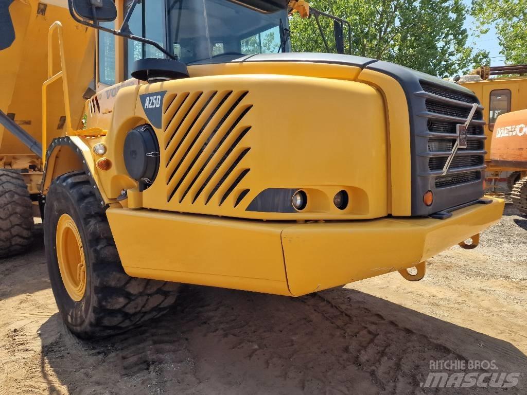 Volvo A 25 D 鉸接式起吊車
