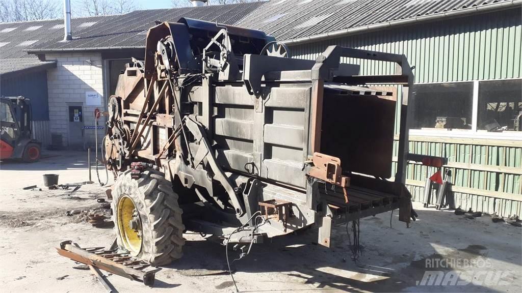 Fendt 12130N 曳引機
