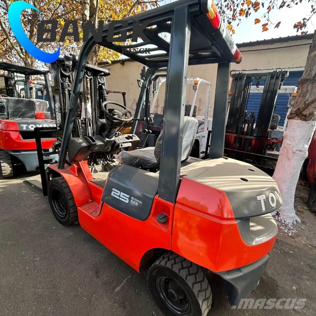 Toyota 8 F25 柴油卡車