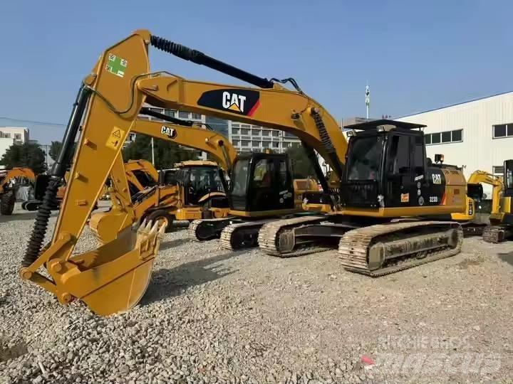 CAT CAT323D2L 履帶式 挖土機/掘鑿機/挖掘機