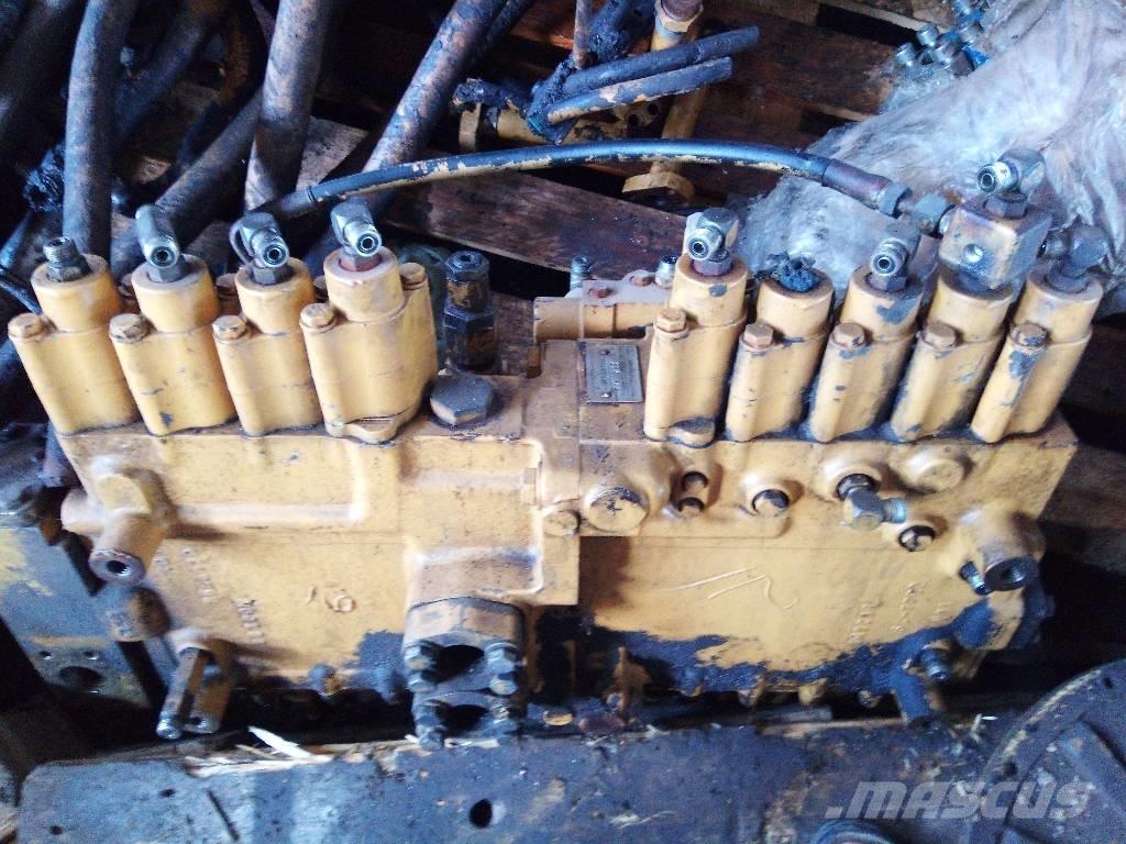 CAT 325 B LN 油壓