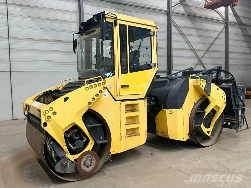 Bomag BW 154 AD-4 雙輪滾壓機