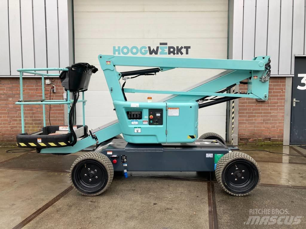 Niftylift HR 12 LE 緊湊型自走式伸縮臂式升降機