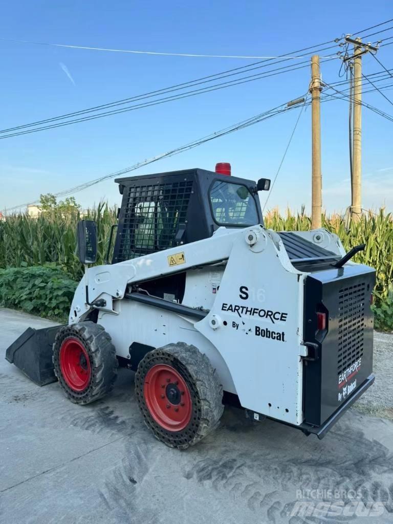 Bobcat S16 滑移轉向裝載機