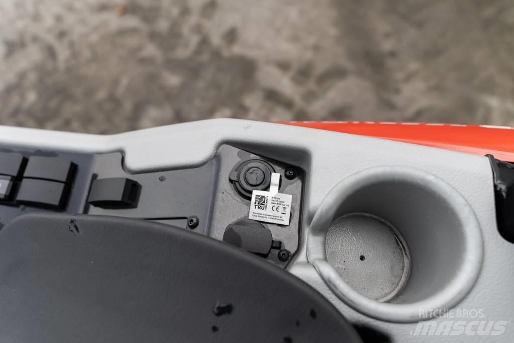 Manitou MLA 3-25H 小型裝載機