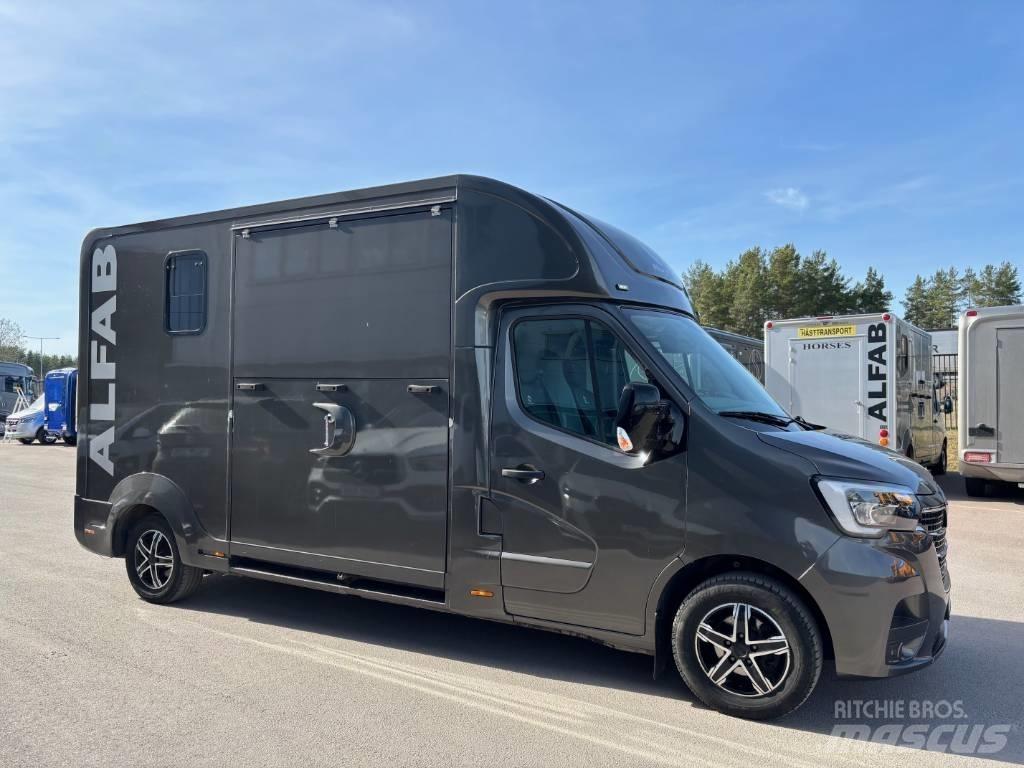Renault Master 動物運輸貨卡車