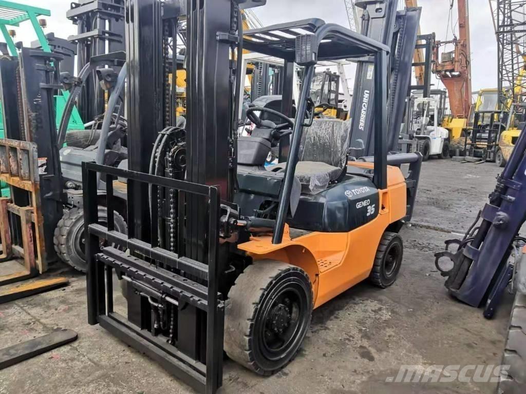 Toyota 3.5 ton 柴油卡車
