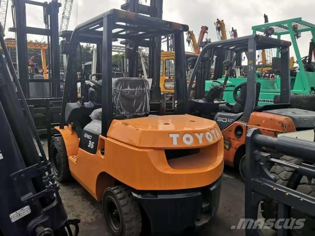 Toyota 3.5 ton 柴油卡車
