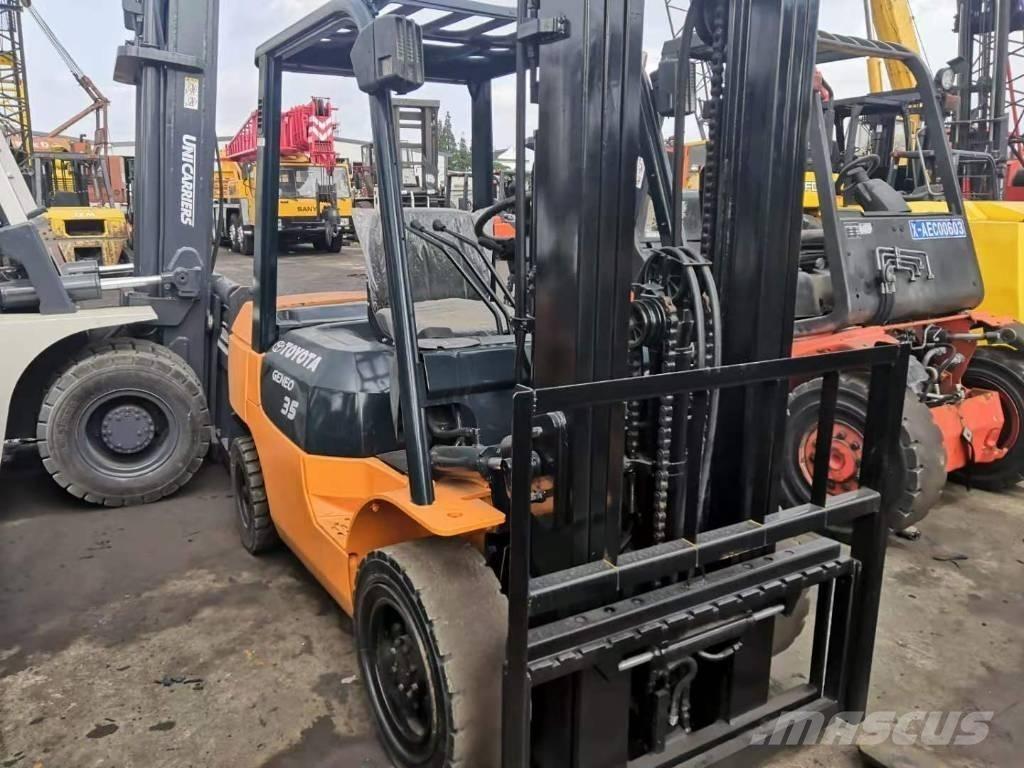 Toyota 3.5 ton 柴油卡車