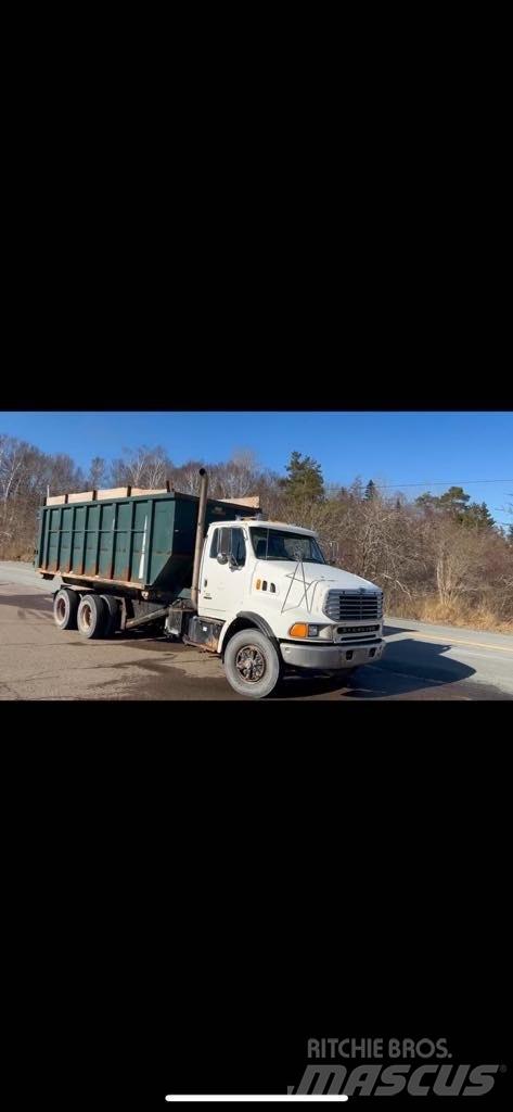 Sterling LT 9513 起重可拆卸式卡車