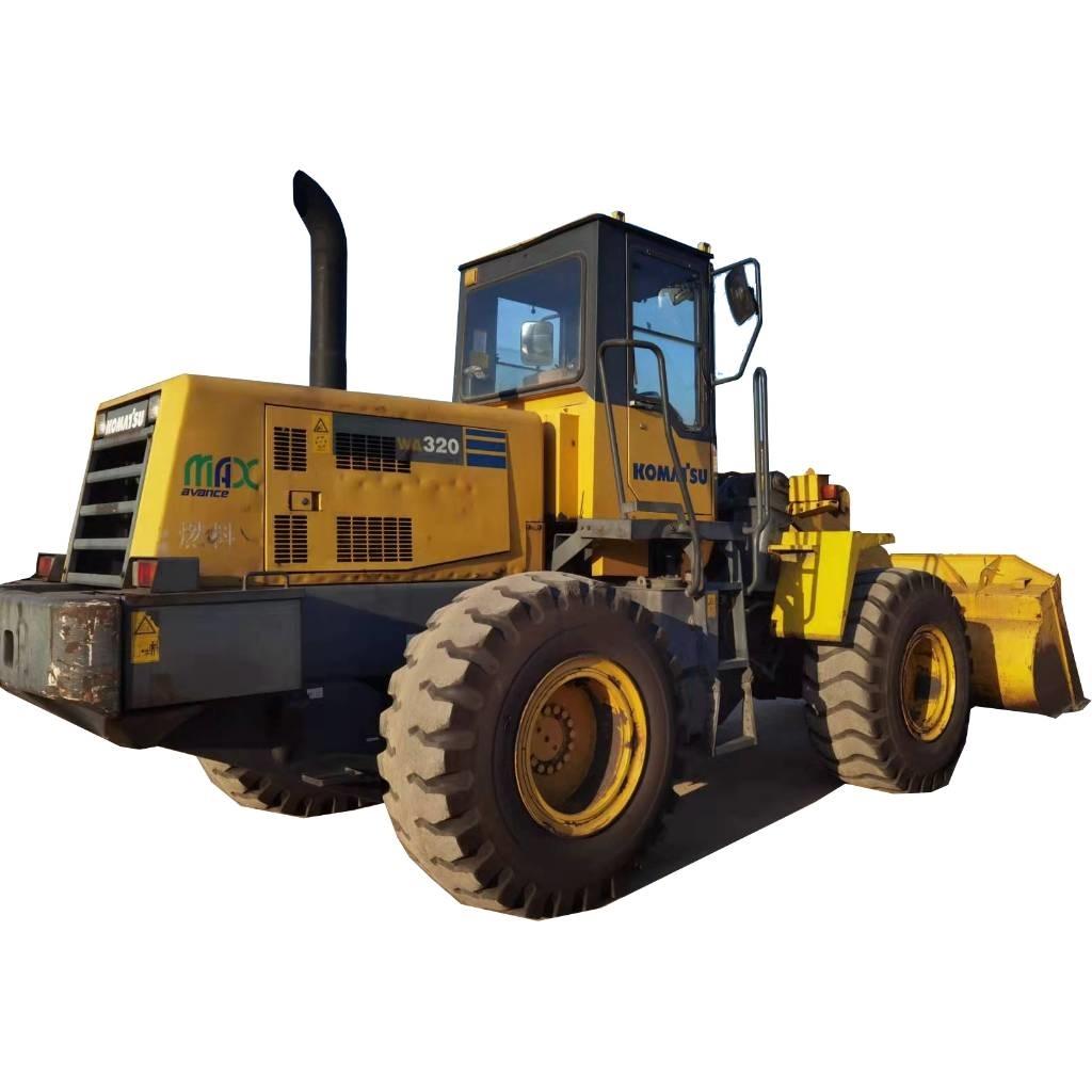 Komatsu WA 320-3 輪胎式裝載機