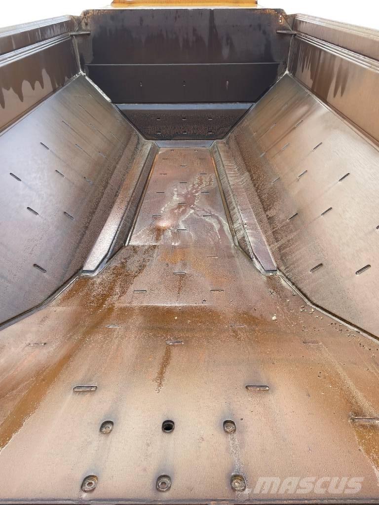 Volvo A40G 鉸接式起吊車