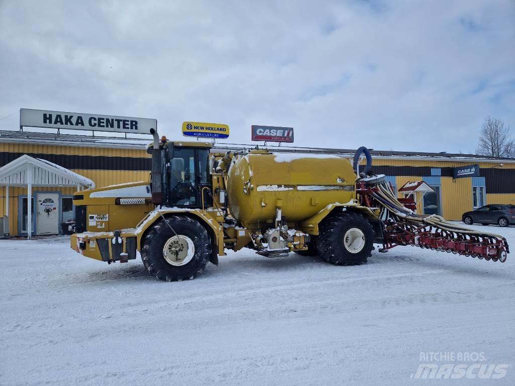 TerraGator 2104 水肥車