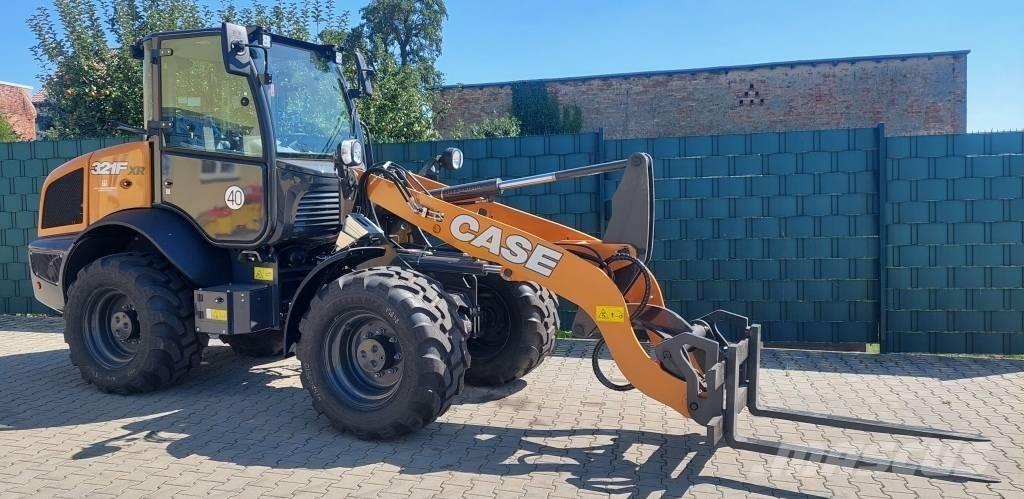 CASE 321 F Evolution 輪胎式裝載機