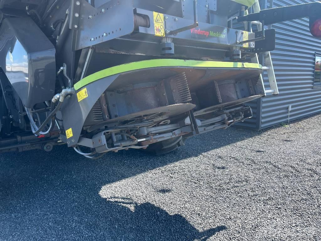 CLAAS Lexion 780 TT 聯合收穫機