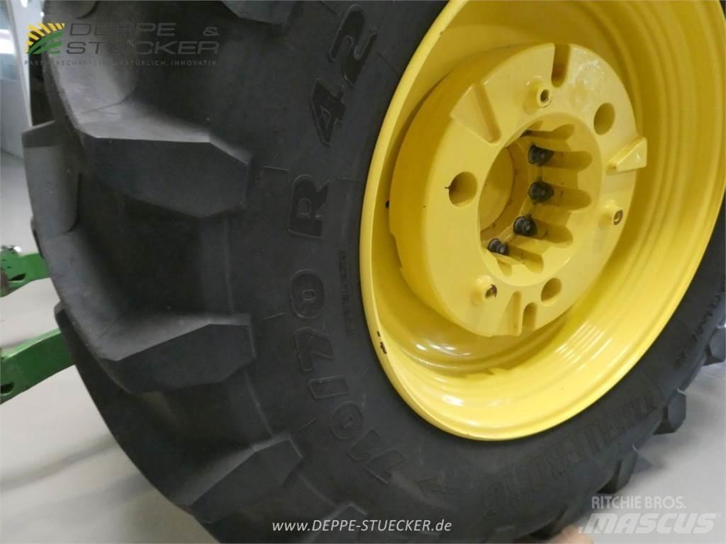 John Deere 6250R 曳引機