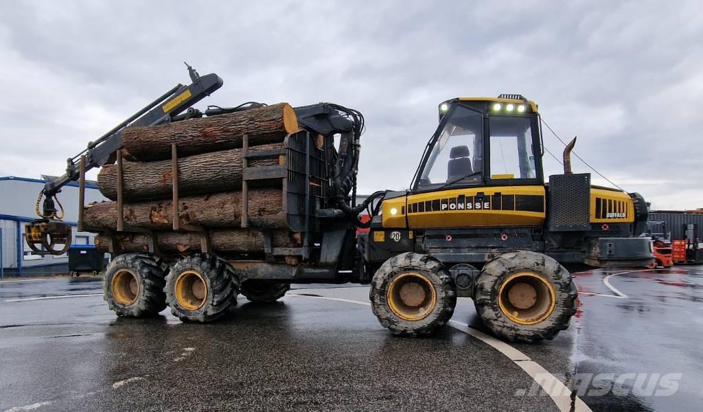 Ponsse Buffalo 集運機