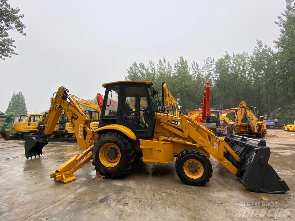 JCB 3 CX 反鏟裝載機