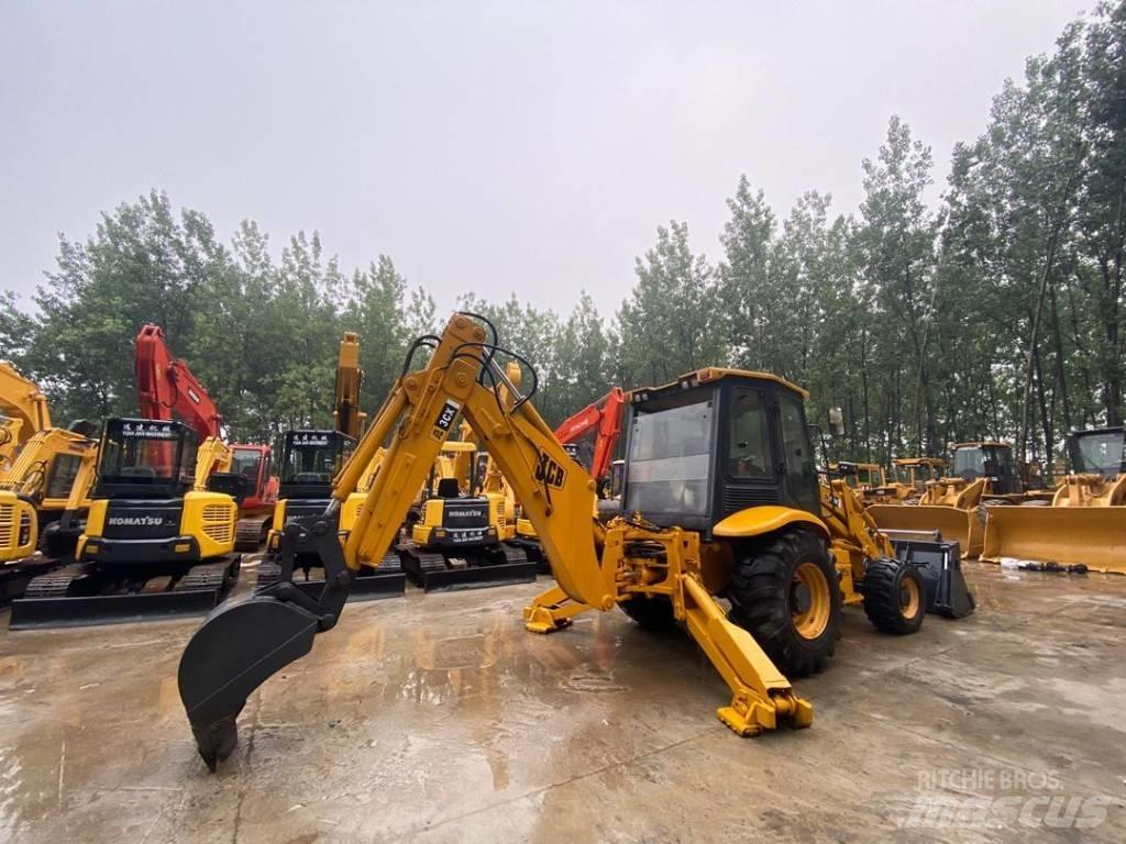 JCB 3 CX 反鏟裝載機
