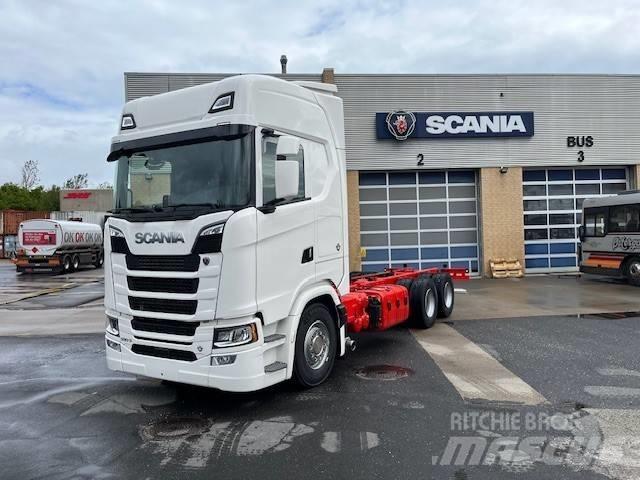Scania S 590 商用底盤車