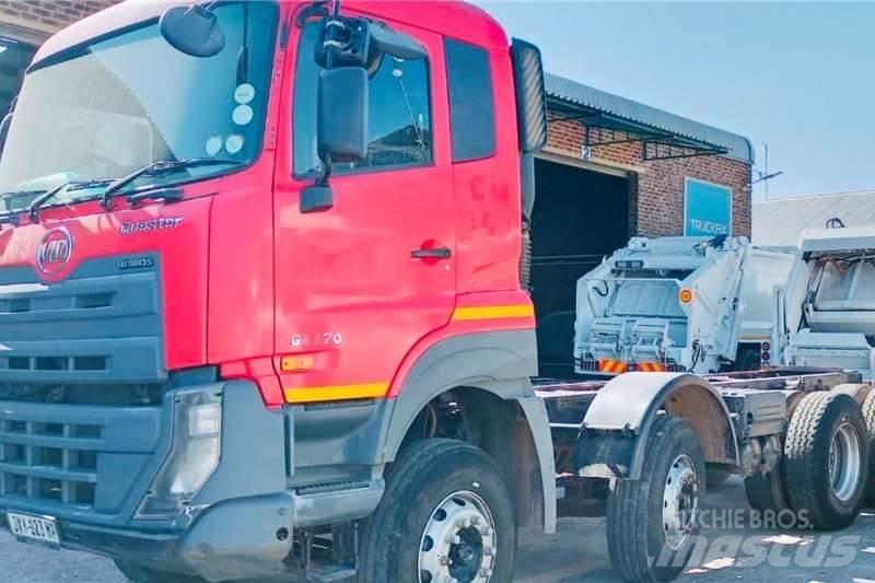 UD CGE 370 8x4 其他貨車