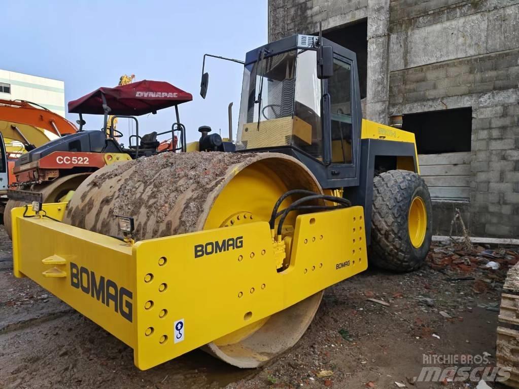 Bomag BW 217 單輪滾壓機