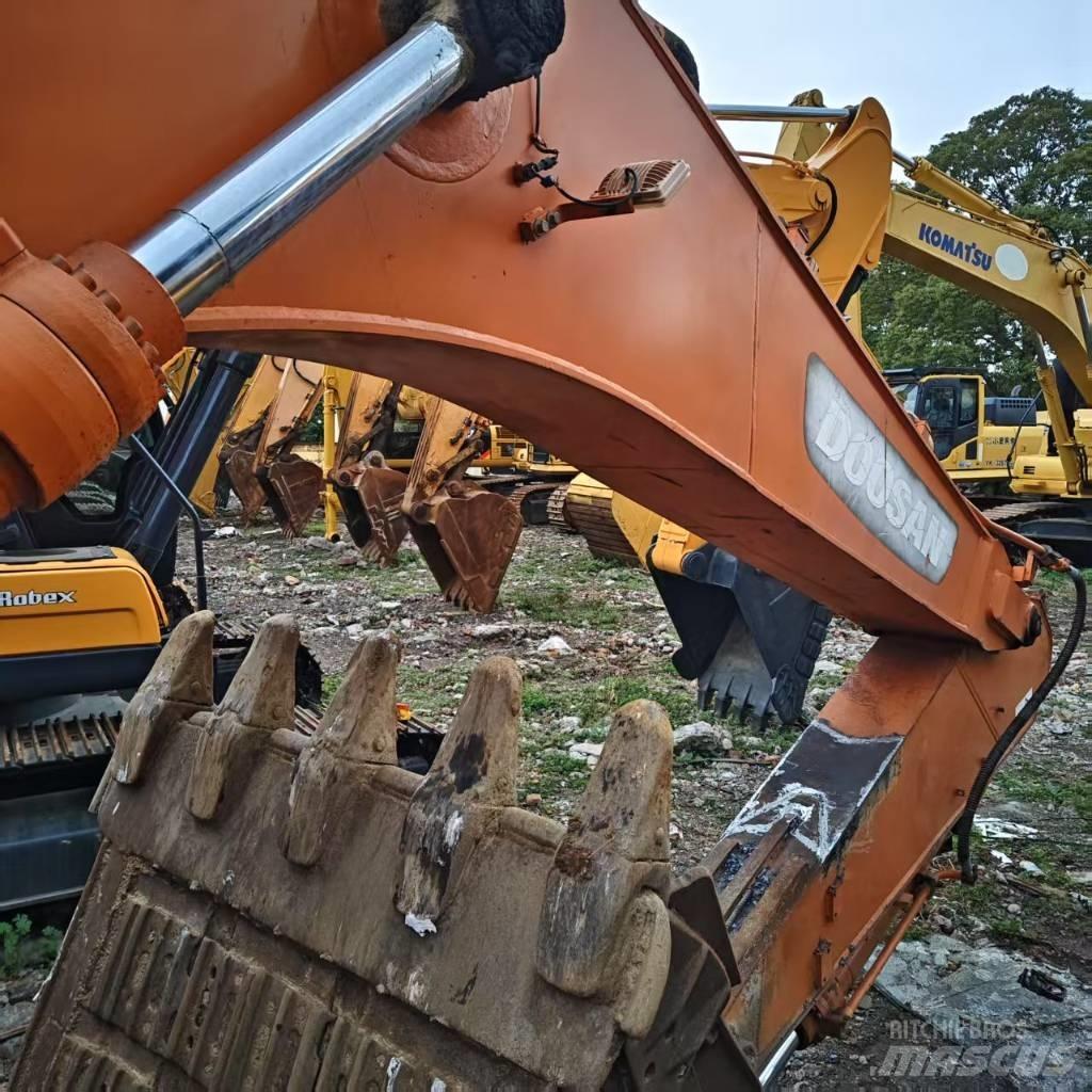 Doosan DX 300 LC 履帶式 挖土機/掘鑿機/挖掘機