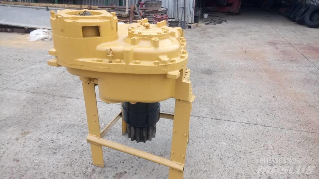 CAT 245 傳動裝置